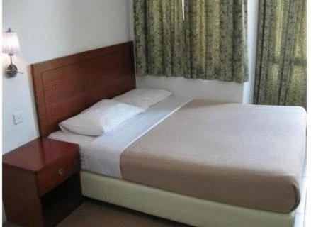 Rose Cottage Hotel Taman Daya Johor Bahru Exteriör bild